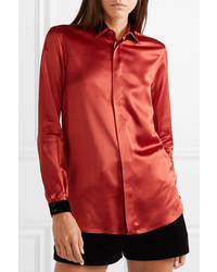 Blusa abbottonata di raso rossa di Saint Laurent