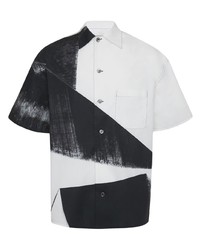Camicia a maniche corte stampata nera di Alexander McQueen