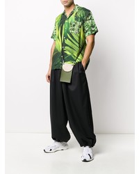 Camicia a maniche corte stampata verde di Fumito Ganryu