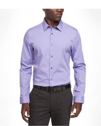 Camicia a maniche lunghe a righe verticali blanca e viola