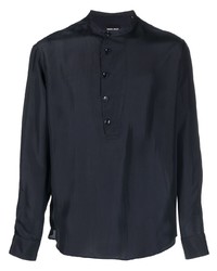 Camicia a maniche lunghe di seta blu scuro di Giorgio Armani
