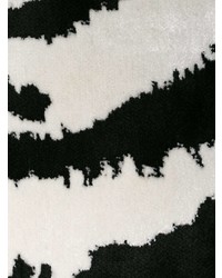 Cappotto a righe orizzontali bianco e nero di Alexander McQueen