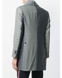 Cappotto con collo di pelliccia a quadri grigio scuro di Thom Browne