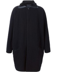 Cappotto con collo di pelliccia blu scuro di Gianni Versace
