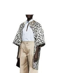 Cappotto leopardato bianco e nero