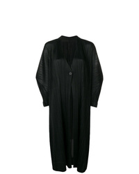 Cappotto nero di Pleats Please By Issey Miyake