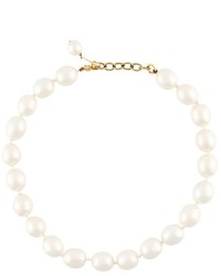 Collana di perle bianca di Chanel