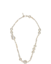 Collana di perle bianca di Sophie Buhai