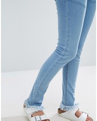 Jeans aderenti azzurri di Boohoo