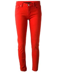 Jeans aderenti rossi di Victoria Beckham