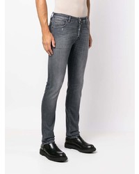 Jeans aderenti strappati grigio scuro di Jacob Cohen