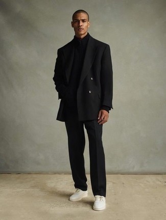 Come indossare e abbinare un maglione con zip nero con un abito nero: Coniuga un abito nero con un maglione con zip nero per un look elegante e di classe. Per un look più rilassato, scegli un paio di sneakers basse di tela bianche come calzature.