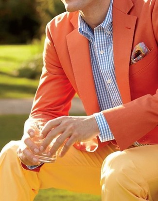 Come indossare e abbinare un fazzoletto da taschino multicolore: Abbina un blazer arancione con un fazzoletto da taschino multicolore per un'atmosfera casual-cool.