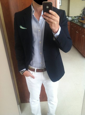 Quale blazer indossare con jeans bianchi in estate 2024: Mostra il tuo stile in un blazer con jeans bianchi per essere elegante ma non troppo formale. Ecco una buona idea per creare uno splendido look estivo.