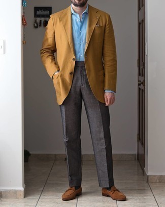 Quale pantaloni eleganti indossare con mocassini eleganti terracotta per un uomo di 30 anni: Scegli un outfit composto da un blazer terracotta e pantaloni eleganti per un look elegante e di classe. Completa questo look con un paio di mocassini eleganti terracotta.