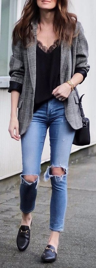 Come indossare e abbinare jeans aderenti con un blazer in autunno 2024 in modo casual: Punta su un blazer e jeans aderenti per essere casual. Scegli uno stile classico per le calzature e scegli un paio di mocassini eleganti in pelle neri come calzature. Con questo outfit autunnale non puoi sbagliare, garantito.