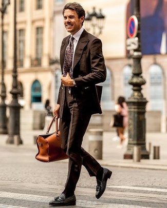 Cravatta stampata marrone chiaro di Gucci