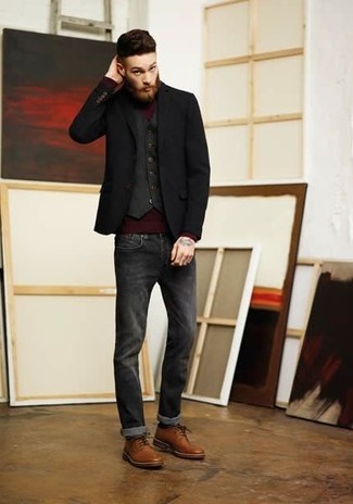Quale jeans aderenti indossare con scarpe derby marrone scuro per un uomo di 30 anni quando fa caldo: Scegli un outfit composto da un blazer nero e jeans aderenti per vestirti casual. Indossa un paio di scarpe derby marrone scuro per un tocco virile.