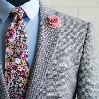 Come indossare e abbinare un blazer grigio in modo formale: Scegli un outfit composto da un blazer grigio e una camicia elegante azzurra come un vero gentiluomo.