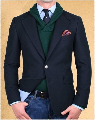 Come indossare e abbinare una camicia elegante con un maglione con collo a scialle in modo smart-casual: Abbina un maglione con collo a scialle con una camicia elegante per essere sofisticato e di classe.