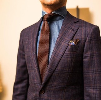 Come indossare e abbinare una cravatta terracotta in modo smart-casual: Prova a combinare un blazer di lana scozzese marrone scuro con una cravatta terracotta per un look elegante e di classe.
