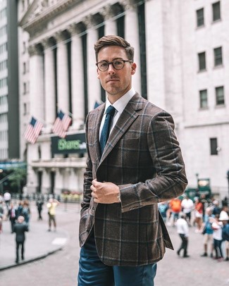 Quale camicia elegante indossare con un blazer terracotta per un uomo di 30 anni in modo smart-casual: Potresti combinare un blazer terracotta con una camicia elegante come un vero gentiluomo.