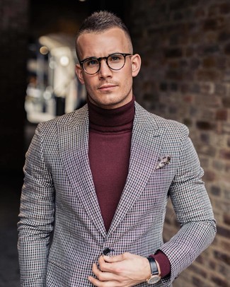 Quale dolcevita indossare con un blazer multicolore per un uomo di 30 anni: Mostra il tuo stile in un blazer multicolore con un dolcevita per un look davvero alla moda.