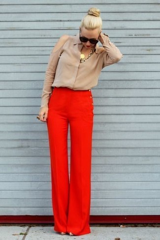 Pantaloni larghi rossi di Carolina Herrera