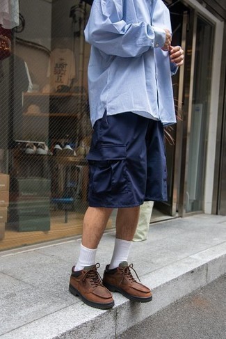 Camicia a maniche lunghe a righe verticali azzurra di Feng Chen Wang