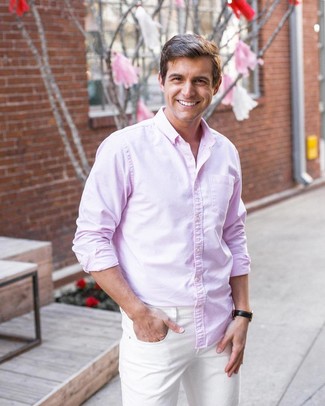 Quale jeans indossare con una camicia a maniche lunghe rosa in estate 2024 in modo casual: Vestiti con una camicia a maniche lunghe rosa e jeans per un look raffinato per il tempo libero. Un look stupendo per essere più cool e elegantemente alla moda anche durante la stagione calda.