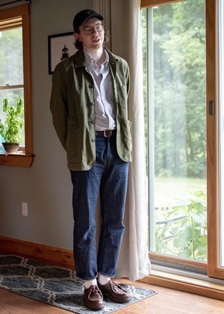 Come indossare e abbinare chukka terracotta per un uomo di 20 anni: Coniuga una camicia giacca verde oliva con jeans blu scuro per un look semplice, da indossare ogni giorno. Chukka terracotta sono una eccellente scelta per completare il look.