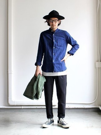 Camicia a maniche lunghe a righe verticali blu scuro di Thom Browne