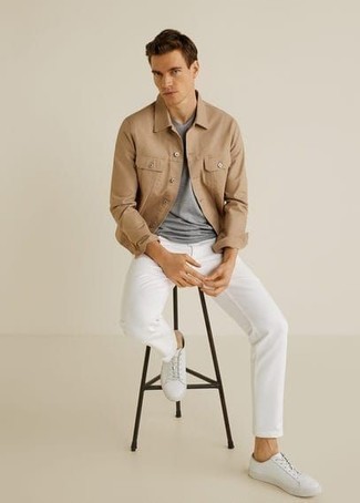 Come indossare e abbinare una camicia giacca: Prova ad abbinare una camicia giacca con jeans bianchi per un fantastico look da sfoggiare nel weekend. Per distinguerti dagli altri, indossa un paio di sneakers basse in pelle bianche.