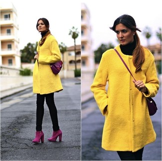Cappotto giallo di Versace