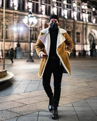 Cappotto in shearling marrone chiaro di Saint Laurent