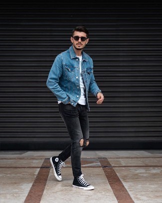 Come indossare e abbinare una giacca di jeans con sneakers alte per un uomo di 30 anni in modo rilassato: Opta per una giacca di jeans e jeans strappati grigio scuro per un look perfetto per il weekend. Sneakers alte sono una gradevolissima scelta per completare il look.