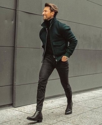 Come indossare e abbinare jeans aderenti neri: Opta per un giubbotto bomber di lana verde scuro e jeans aderenti neri per un fantastico look da sfoggiare nel weekend. Mostra il tuo gusto per le calzature di alta classe con un paio di stivali chelsea in pelle neri.