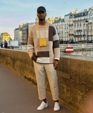 Maglione girocollo stampato beige di Givenchy