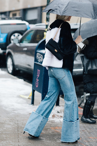 Come indossare e abbinare un pelliccia corta con jeans per una donna di 30 anni in primavera 2025: Vestiti con un pelliccia corta e jeans per un look semplice ed elegante. Un look magnifico per essere più cool e trendy anche durante la stagione transitoria.