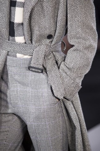 Pantaloni eleganti di lana con motivo pied de poule grigio scuro di Gabriela Hearst