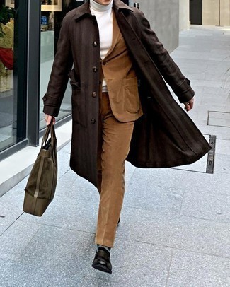 Come indossare e abbinare un cappotto marrone per un uomo di 30 anni in modo formale: Combina un cappotto marrone con un abito di velluto a coste marrone chiaro per un look elegante e alla moda. Indossa un paio di mocassini eleganti in pelle neri per dare un tocco classico al completo.