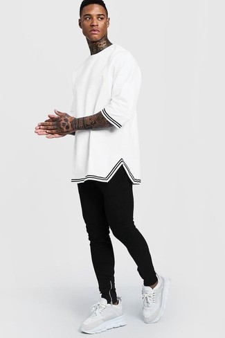 T-shirt girocollo bianca e nera di Calvin Klein Jeans