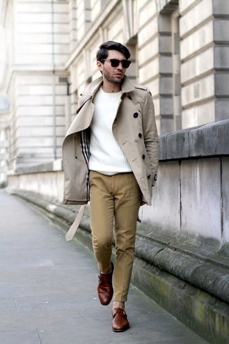 Trench beige di Gieves & Hawkes