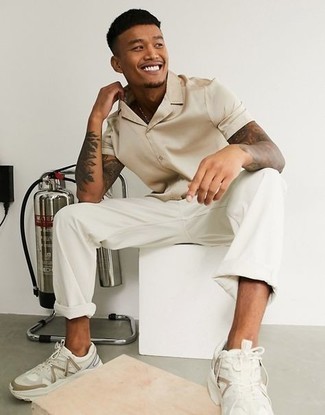 Camicia a maniche corte beige di Nike