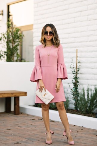 Vestito rosa di Vera Mont
