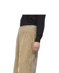 Pantaloncini di velluto marrone chiaro di Random Identities