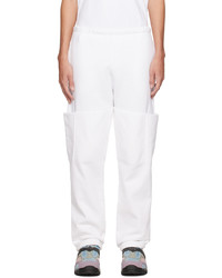 Pantaloni cargo bianchi di Carson Wach