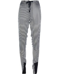 Pantaloni stile pigiama a righe verticali bianchi e neri di Ann Demeulemeester
