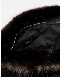 Pochette di pelliccia nera di Asos