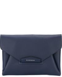 Pochette in pelle blu scuro di Givenchy